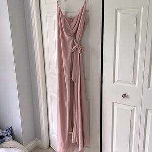 Show me your mumu blush bridesmaids dress. Size m. Never worn. Tags still on.